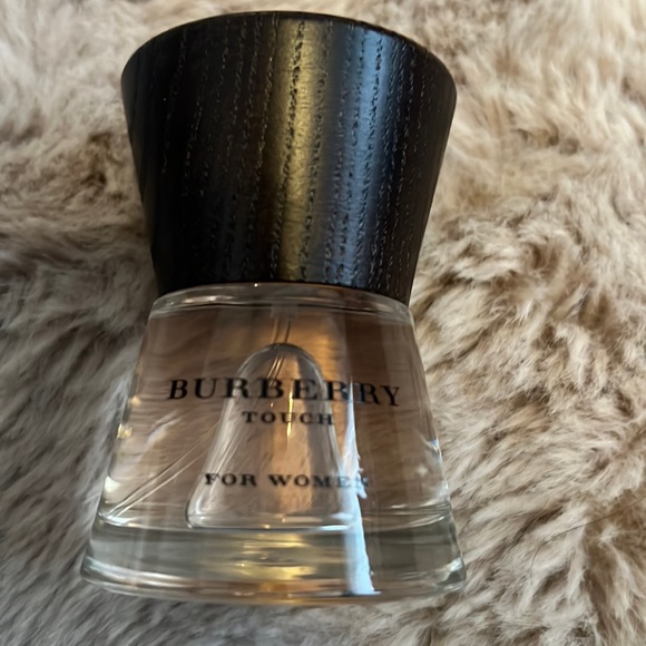 Burberry perfume 30ml Touch for women - Picture 2 of 4